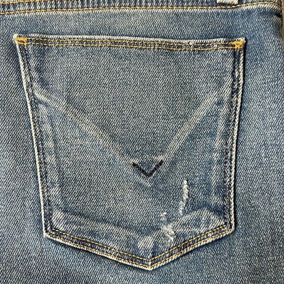 Hudson Valeri Cut Off 1" Cuff Denim Shorts in Size 25 - Picture 7 of 7